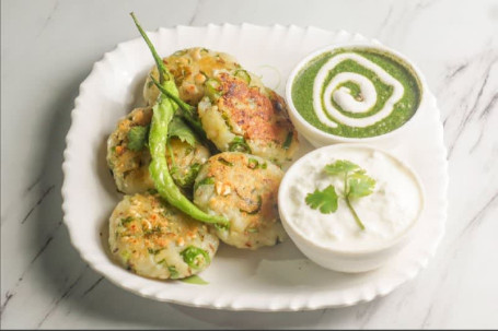 Butter Faryali Aloo Tikki