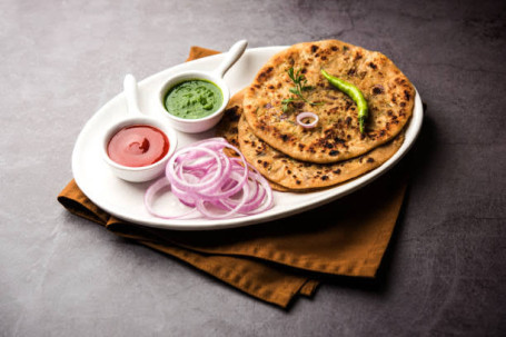 3 Aloo Pyaaj Butter Paratha