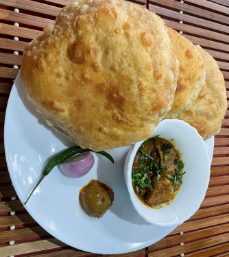 Puri Chicken Masala