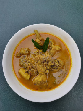 Chicken with Matimaah Dal