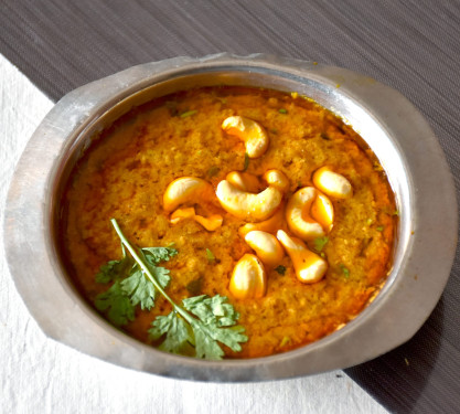 Kaju Curry (Serves 2)