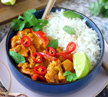 Chicken In Thai Red Curry With Steamed Rice