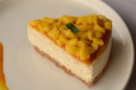 Fresh Mango Cheesecake Slice