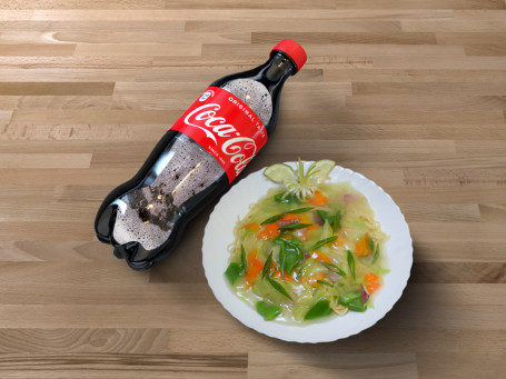 Chicken Chow Mein Gravy Coke 750 Ml Pet Bottle