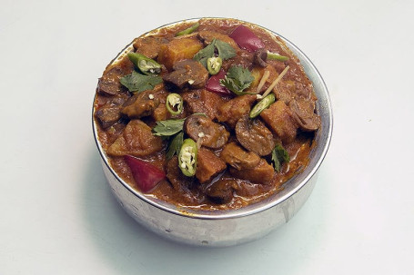 Spicy Aloo Mushroom Curry
