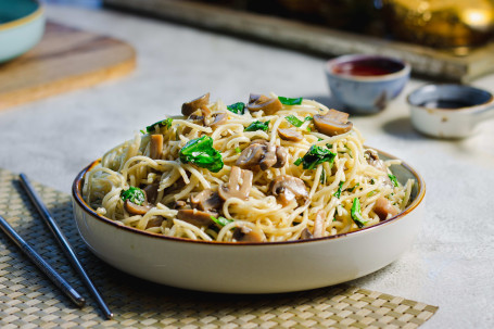 Mushroom And Spinach Noodles