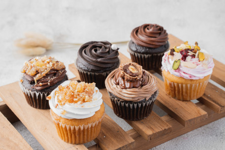 Assorted Cupcakes (Set Of 6)