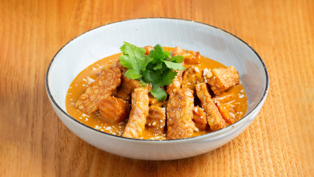 Massaman Curry With Organic Tempeh