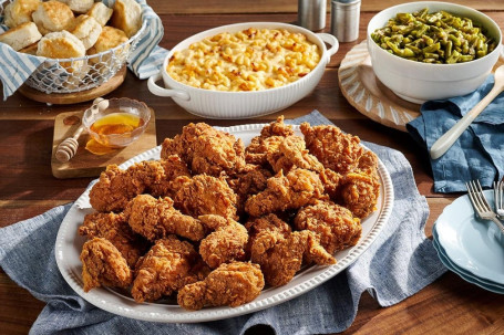 Southern Fried Chicken Meal Buffet Style