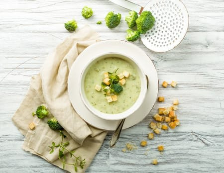Popeye's Broccoli Almond Soup
