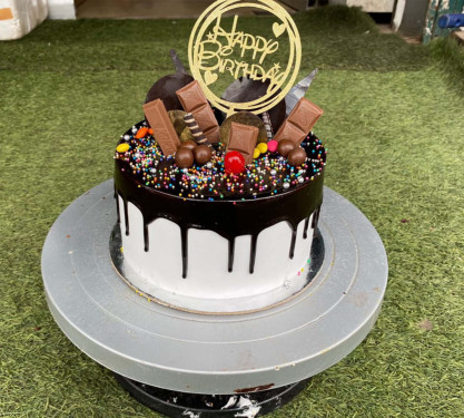 Premium Chocolate Heaven Cake [1Kg]