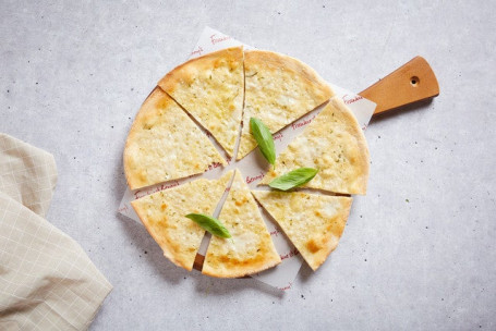 Garlic Pizza Bread With Vegan Mozzarella Vg