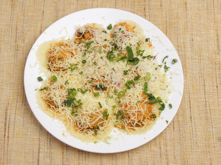 Veg Cheese Aloo Puri