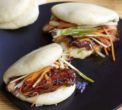 Roasted Chicken Open Bao [2 Pieces]