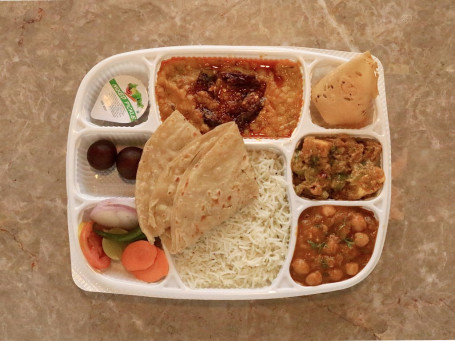 Executive Vegetable Thali