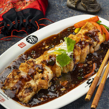 Pan Grilled Chicken In Black Pepper Sauce