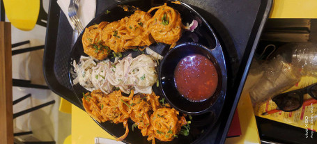 Assorted Chicken Momos Platter 2 [12 Pieces]