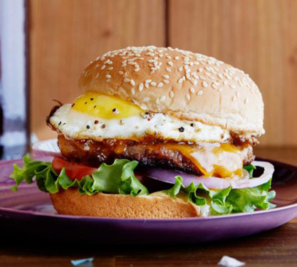 Chicken Cheese Egg Burger