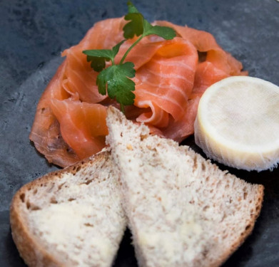 Jarvis Own Organic Smoked Salmon, Brown Bread Butter