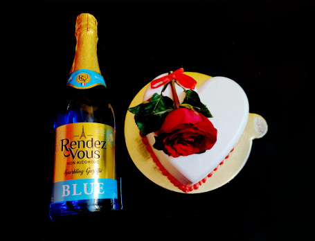 Fruit Campange Rose Heart Cake(500Gm)