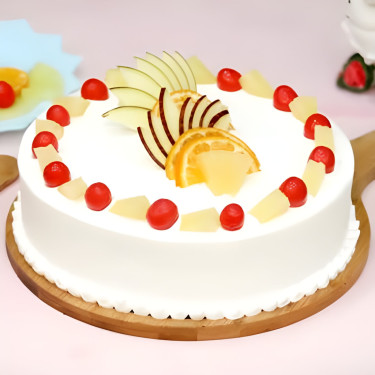 Eggless Fresh Fruit Gateau Cake (1/2 Kg)