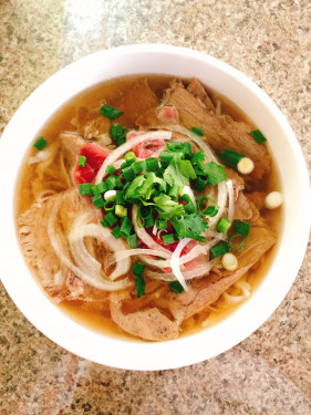 Rare Beef And Brisket Beef Noodle Soup