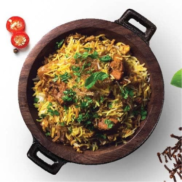 Chicken Dum Biryani (Murgh Biryani)