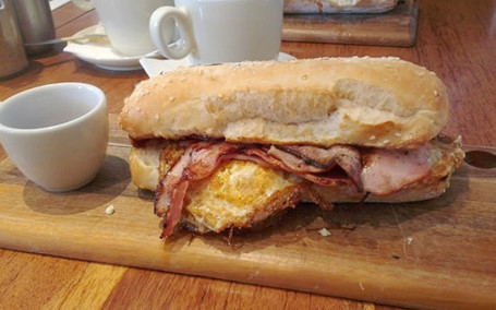 Egg and Bacon Roll (Turkish