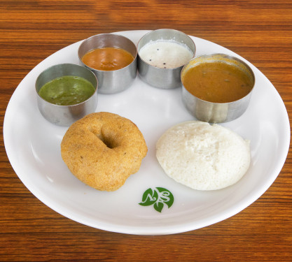 Idly Vada (3 Pcs)