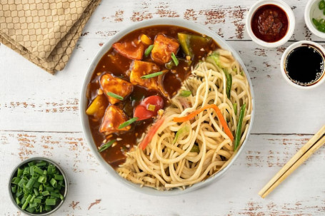 Veg Hakka Noodles Chilly Paneer Gravy Bowl