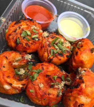 Chicken Tandoori Momos [8 Pc]