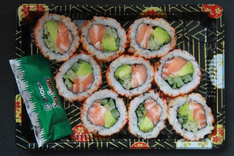 Salmon Spicy Shichimi Roll