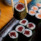 Makis De At Uacute;N Rojo