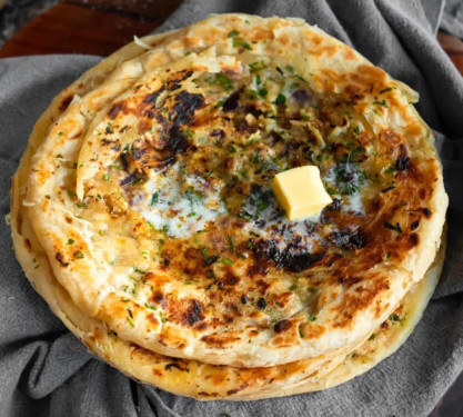 Paneer Pyaz Kulcha [2Pc]