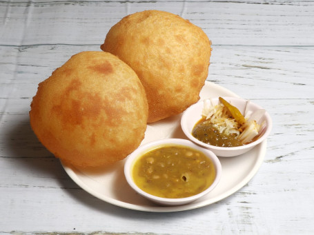 Poori Plate (2 Pcs)