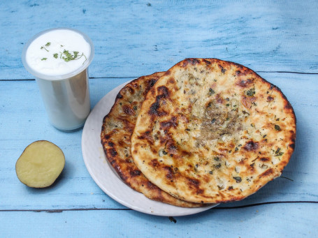 2 Amritsari Aloo Kulcha Namkeen Lassi