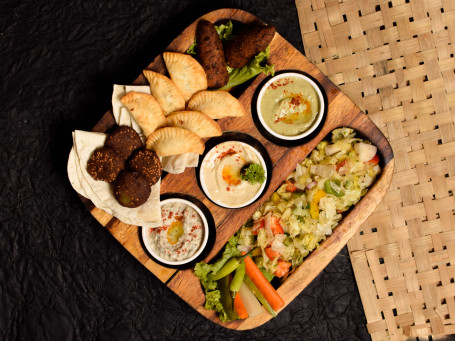 Veg Lebanese Mezze Platter (Chef Speciality)