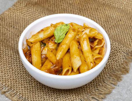 Veg Pasta In Penne Red Sauce