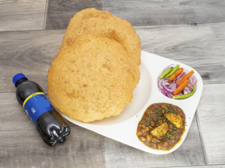 Chole Bhature (1 Plate) Cold Drink (250 Ml)