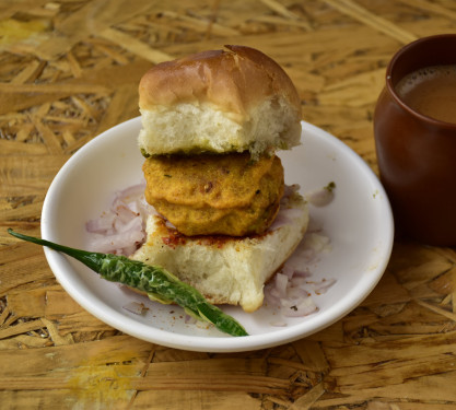 Vada Pav Tea