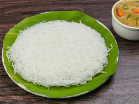 Idiyappam And Coconut Milk (3 Pcs)