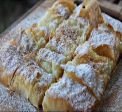 Bougatsa (Semolina Custard)