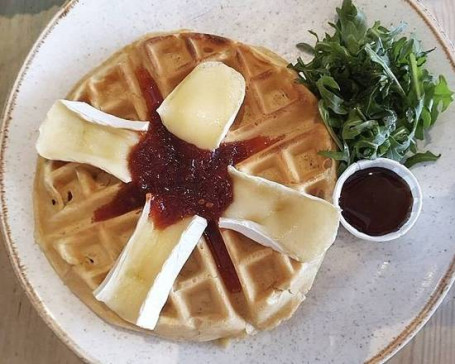 Brie With Chilli Jam (Vegetarian)