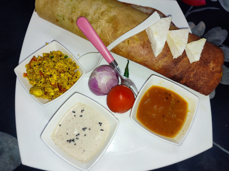 Paneer Dosa (Butter Roasted)