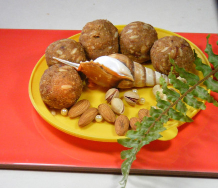 Special Dry Furit Ladoo (250 Gm)