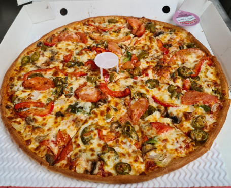 Vegetarian Hot Pizza (Spicy) (V)
