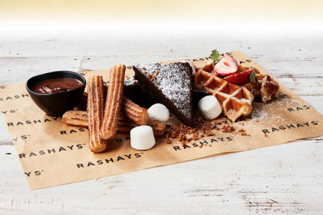 Dessert Box (Serves