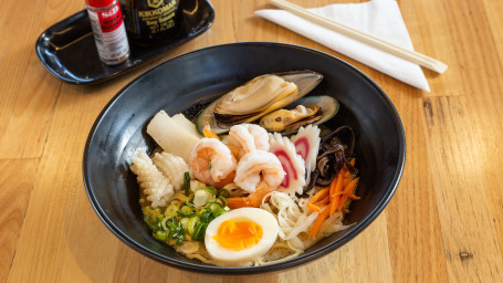 Mix Seafood Ramen