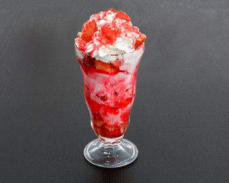 Strawbreeze Sundae