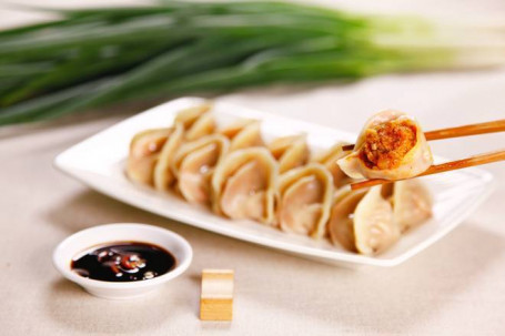Han Shì Is Wèi Shuǐ Jiǎo Koreaanse Pittige Dumplings